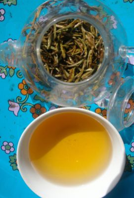 steep #2- another 2 as the golden brews continue and this regal tea slowly gives up its secrets