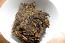 This tea uses spring material from two villages in Yiwu area,the first village is San He Lao Zhai （三合老寨）, higher altitude than Yiwu town tea gardens. The second village is Zhang Jia Wan Xin Zhai （张家湾新寨 All the material has been picked before 8th April and comes from 30-60 years old plantations free of spray and other fertilizers!